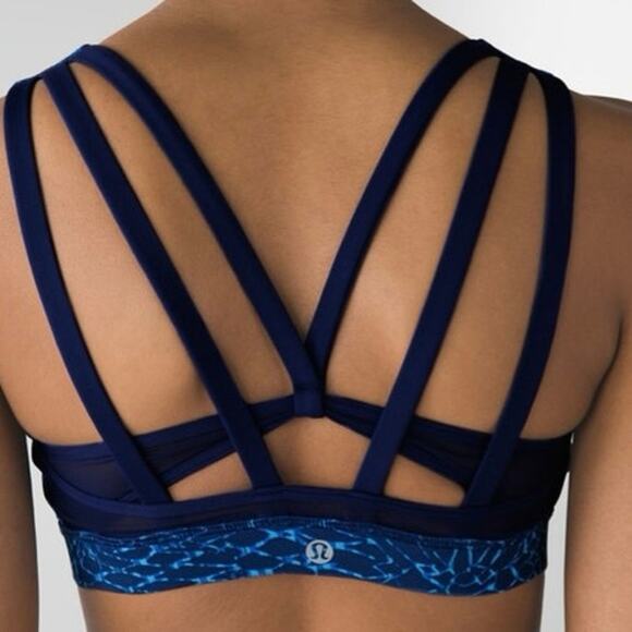 Lululemon Energy Bra (Exhale)
Samba Snake Kayak Blue Hero Blue Size 4 - Picture 2 of 5